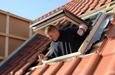 Pose de fenêtres de toit Velux à Fitz-James